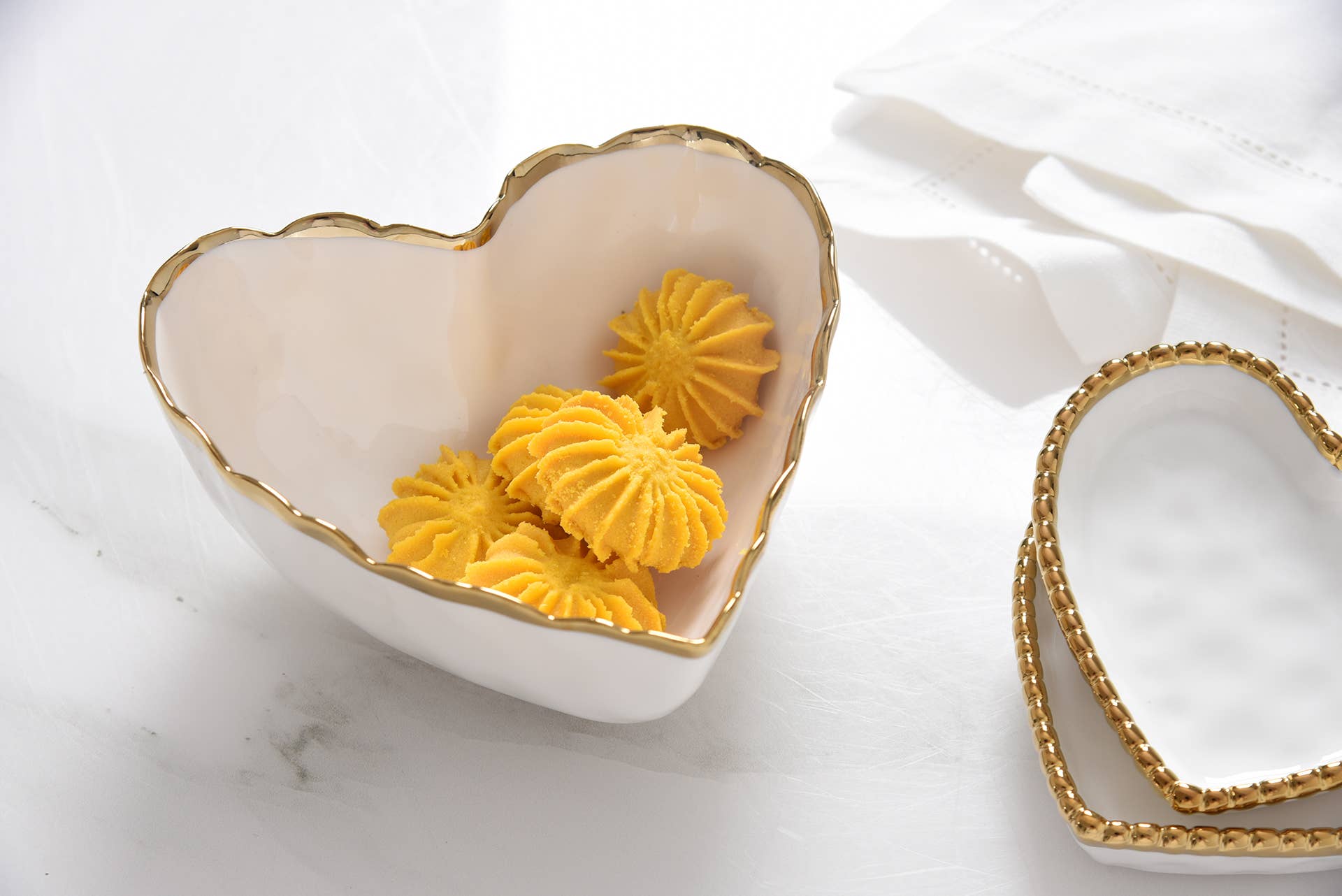 Heart Scalloped Gold Edge Bowl