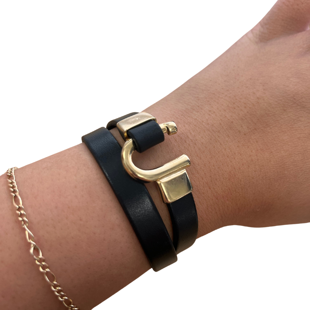 Horseshoe Leather Bracelet Wrap -Black
