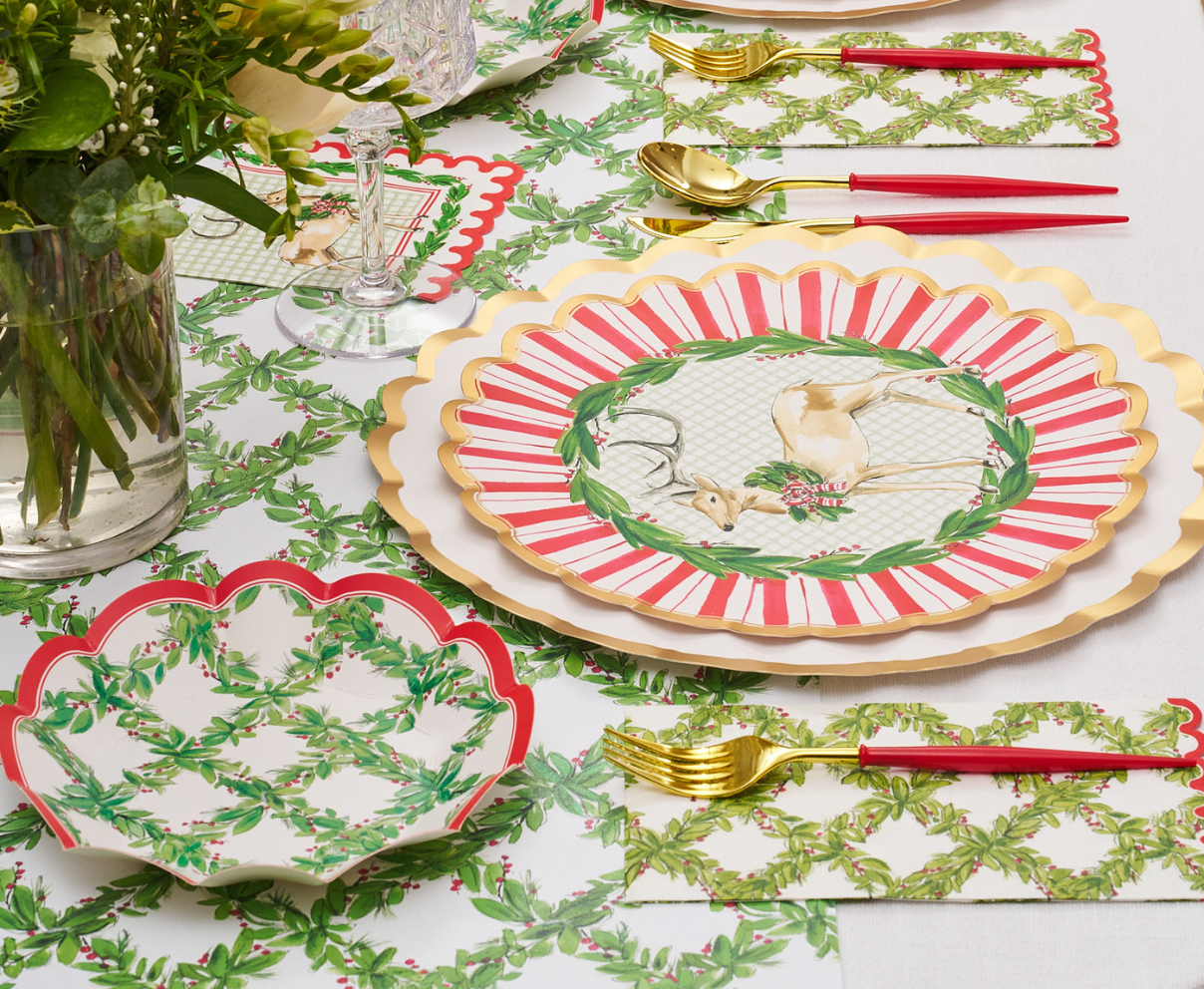 Holly Berry Dinner Plates, 8pk
