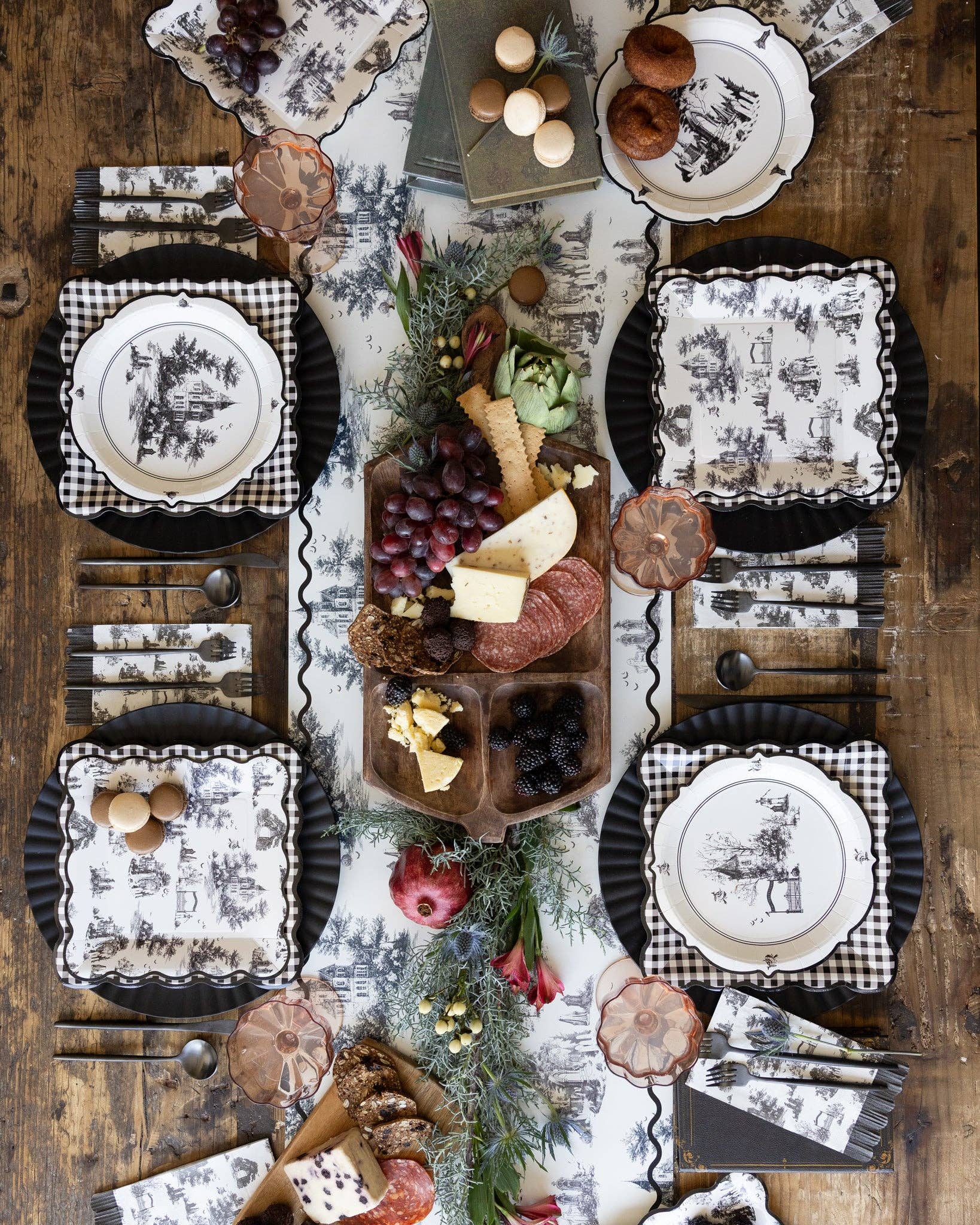 Halloween Scenes Plate Set