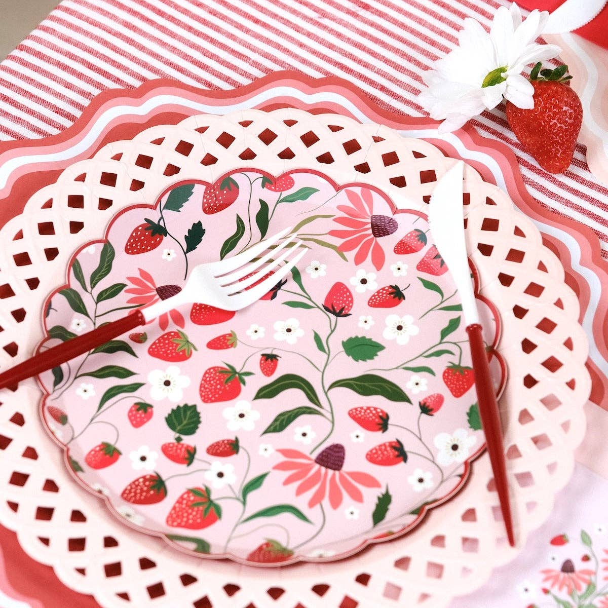 Pink Basketweave Dinner Paper Plates