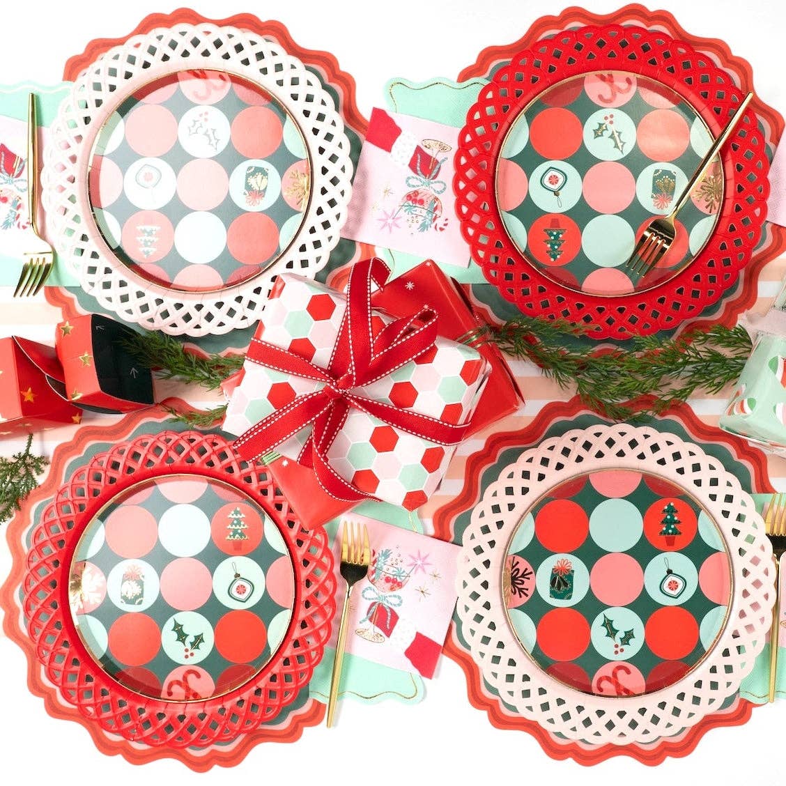 Red Basketweave Dinner Paper Plates