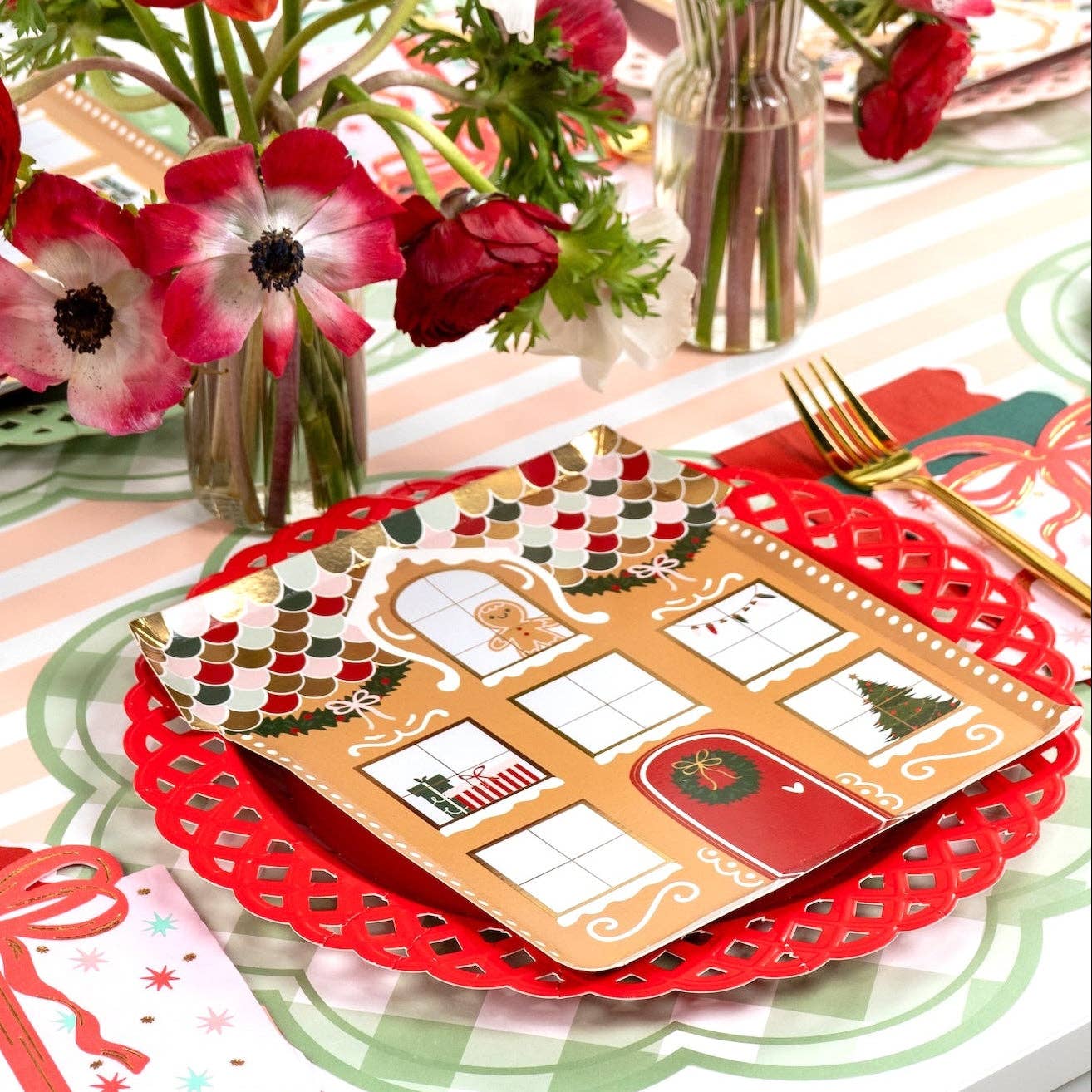 Red Basketweave Dinner Paper Plates