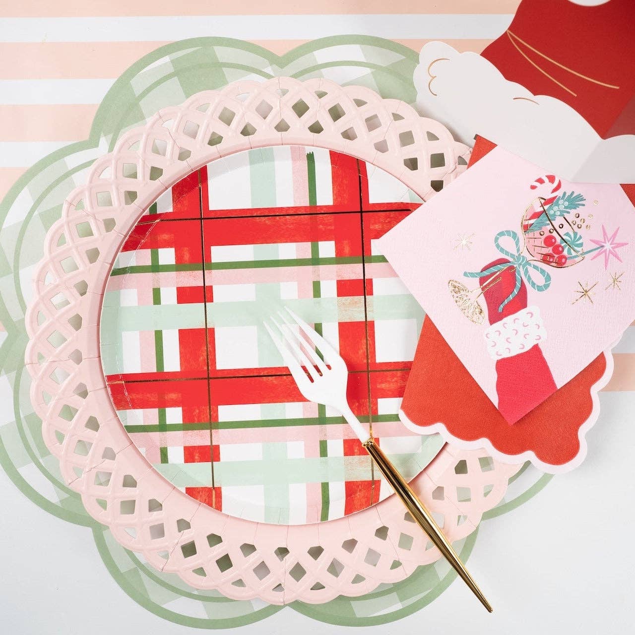 Pink Basketweave Dinner Paper Plates