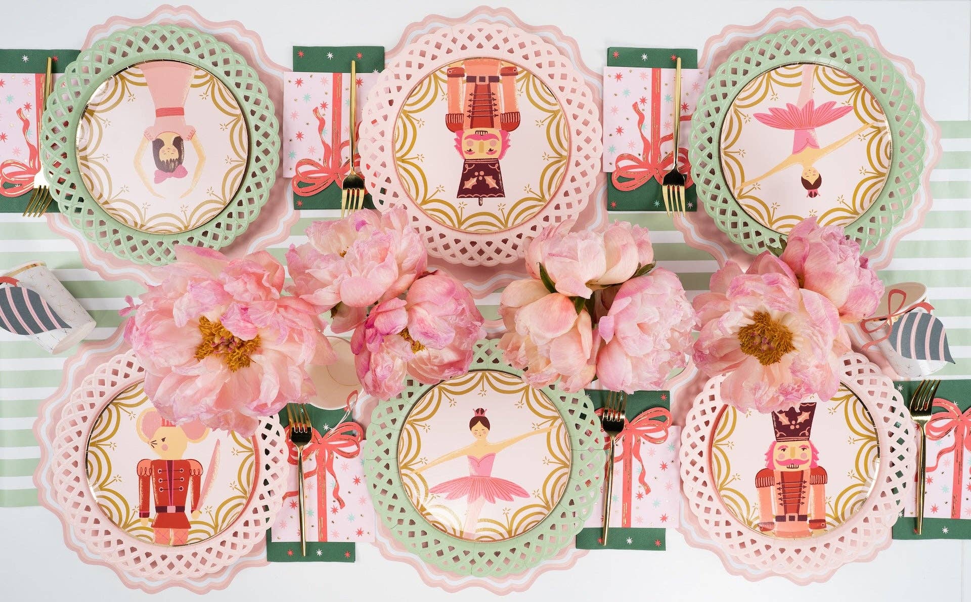 Pink Basketweave Dinner Paper Plates