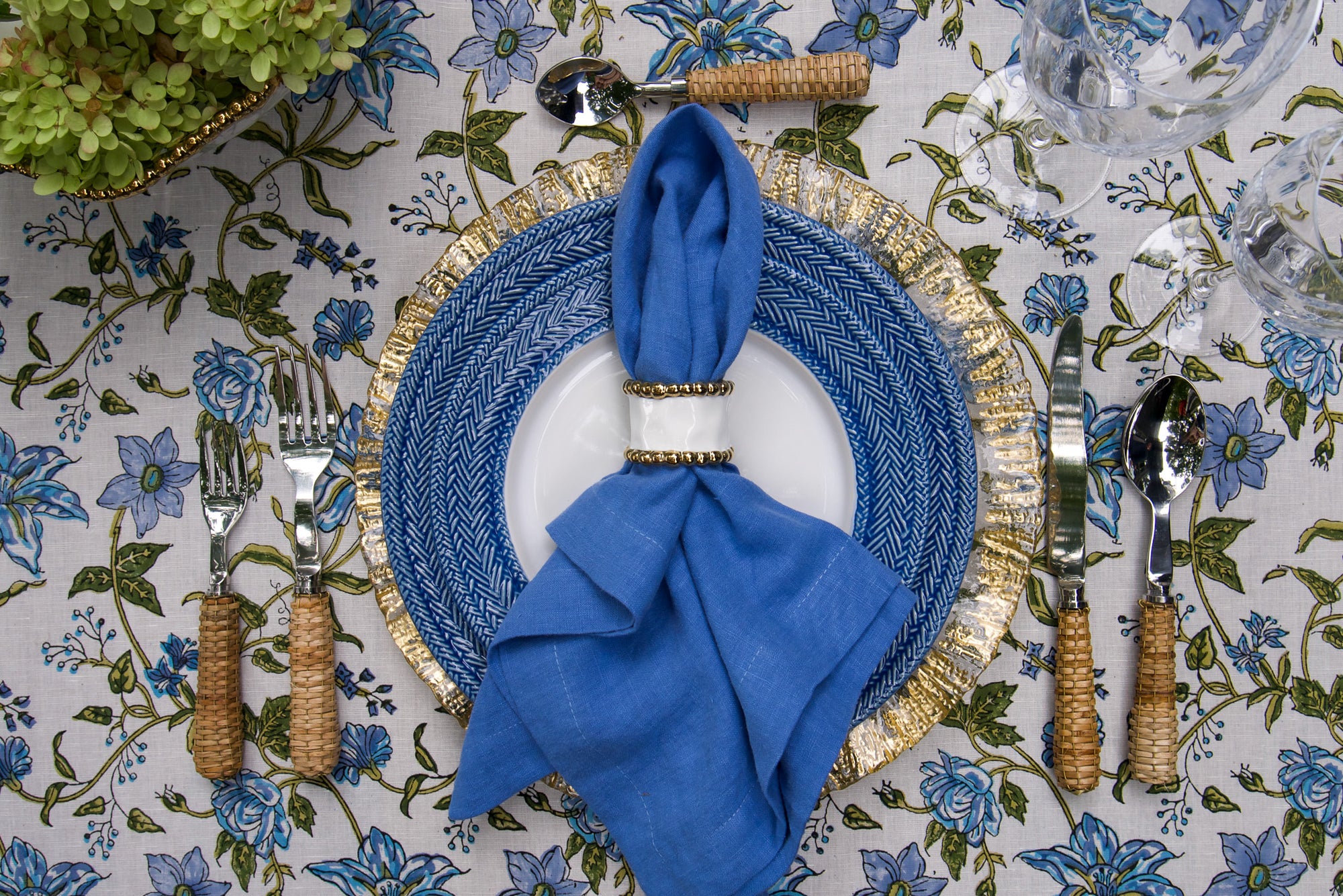 White and Gold Beaded Napkin Ring